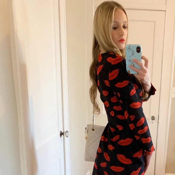 💋 Saint Laurent Lips Dress Size 6 - Picture 3 of 8
